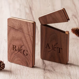 Personalized Wood-Grain Card Holder – Custom Engraved