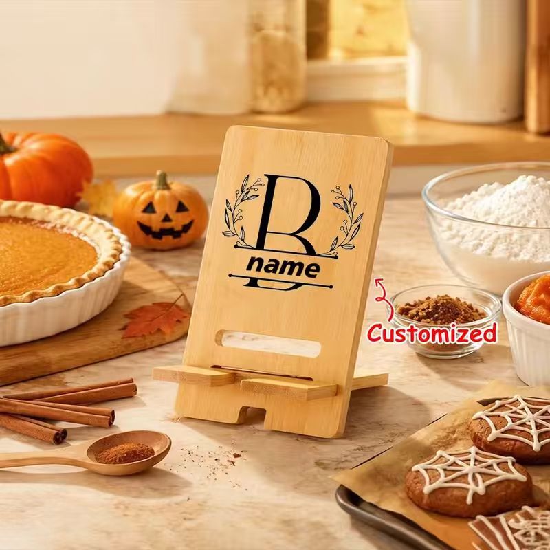 Personalized Bamboo Phone Stand – Custom Name & Floral Monogram